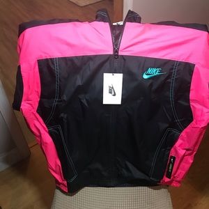NikePatch Windbreaker